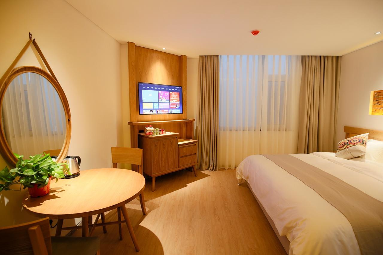 Suoxishanju Light Luxury Resort Hotel จางเจียเจี้ย ภายนอก รูปภาพ