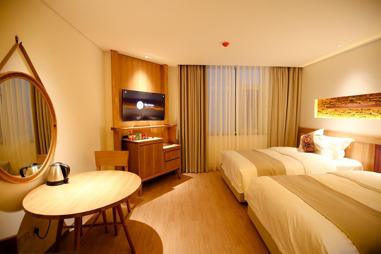 Suoxishanju Light Luxury Resort Hotel จางเจียเจี้ย ภายนอก รูปภาพ