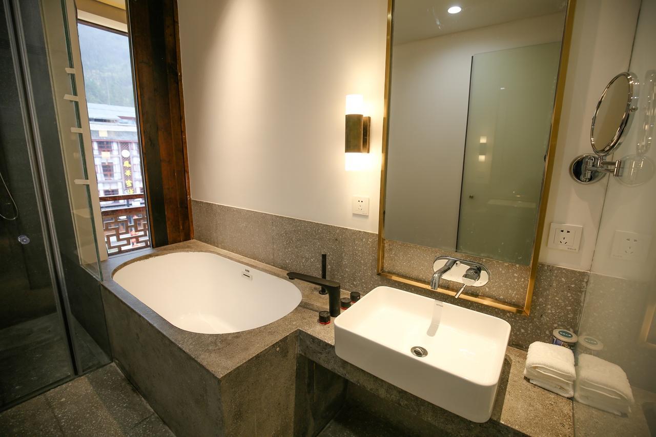 Suoxishanju Light Luxury Resort Hotel จางเจียเจี้ย ภายนอก รูปภาพ