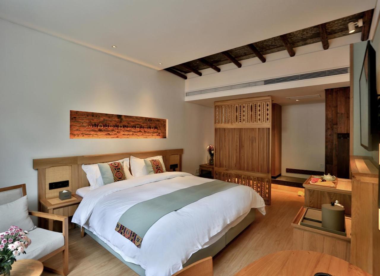 Suoxishanju Light Luxury Resort Hotel จางเจียเจี้ย ภายนอก รูปภาพ